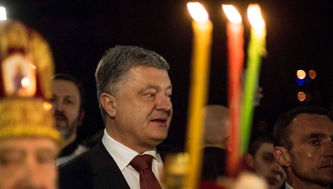 На Украине заявили об антиконституционном вмешательстве Порошенко в дела церкви