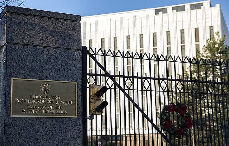 В посольстве РФ заявили, что перестали понимать, чего добиваются США санкциями по Крыму