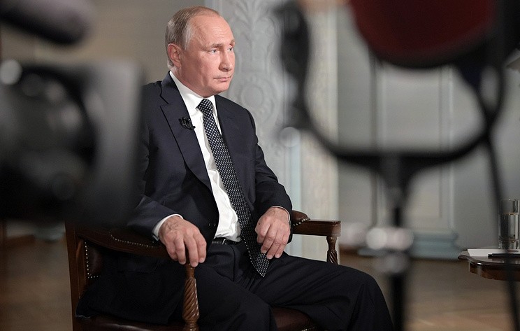Путин заявил Трампу в Хельсинки о несогласии с его позицией по Крыму