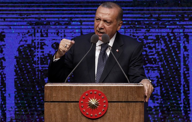 Эрдоган объявил о намерении заморозить счета глав минюста и МВД США