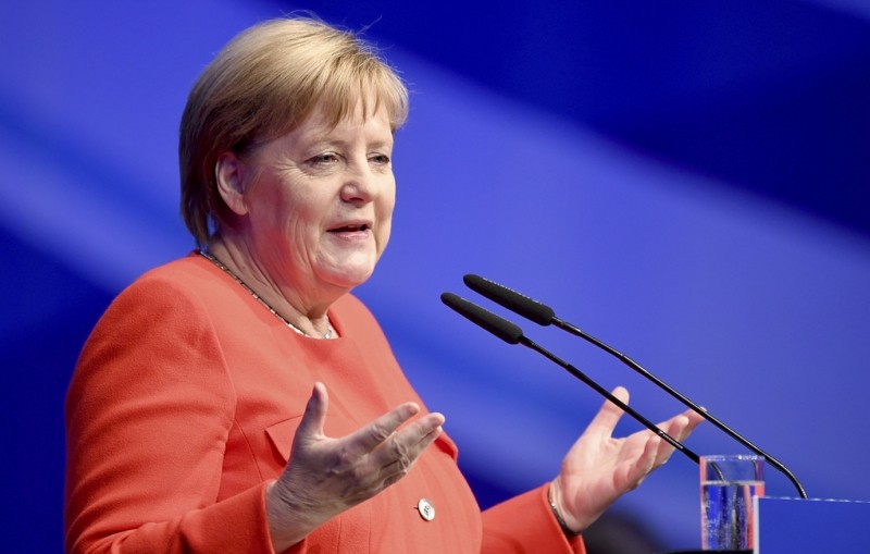 СМИ: партия Меркель побеждает на выборах в Гессене