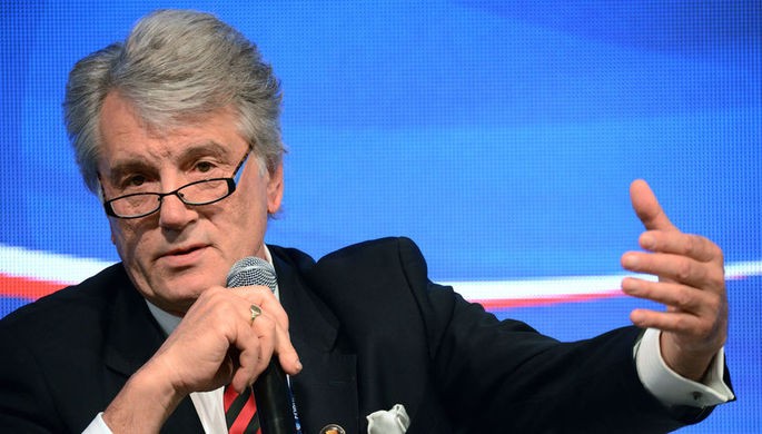 Ющенко указал на важность сохранения контактов Москвы и Киева