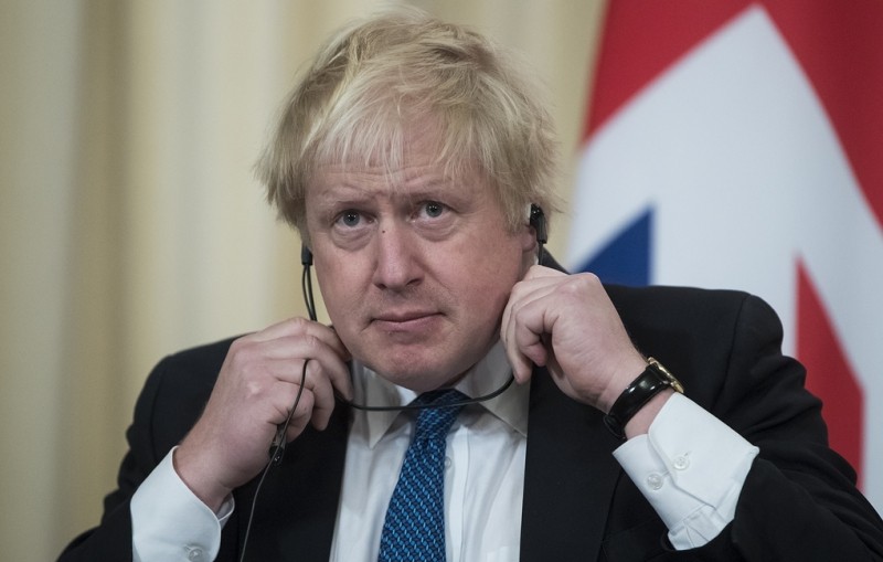 Джонсон призвал Мэй в случае отклонения сделки по Brexit заключить ее на новых условиях