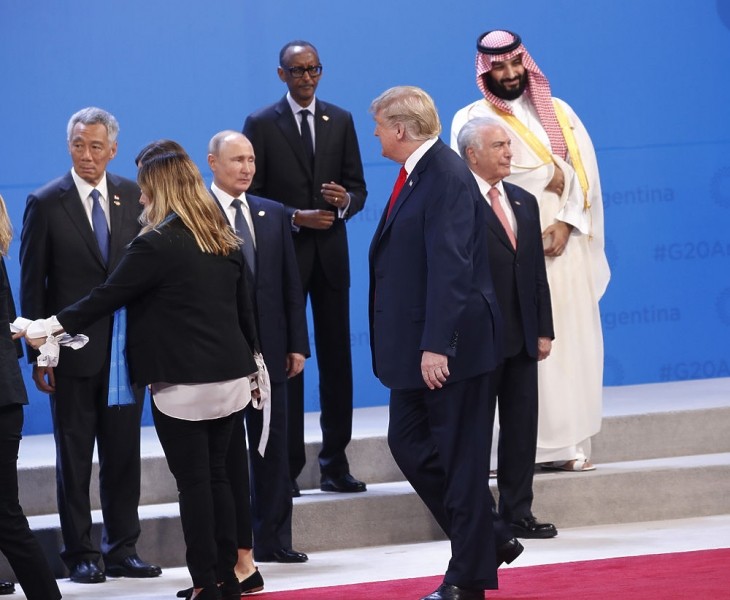 В Кремле объяснили, почему Путин «дал пять» саудовскому принцу