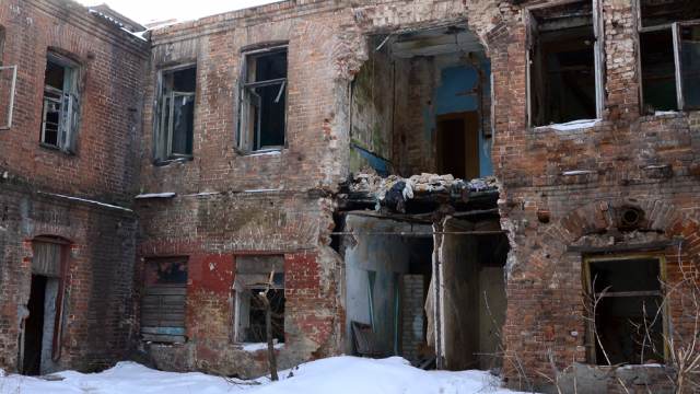В жилом доме в Донбассе найдены тела двух убитых военных ВСУ