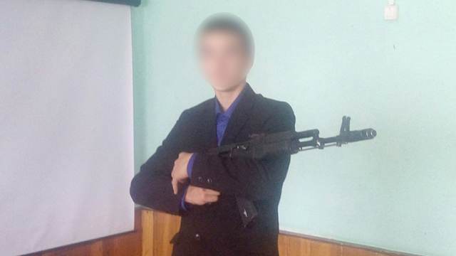 Подросток, устроивший стрельбу у школы в Красноярском крае, будет находиться в СИЗО