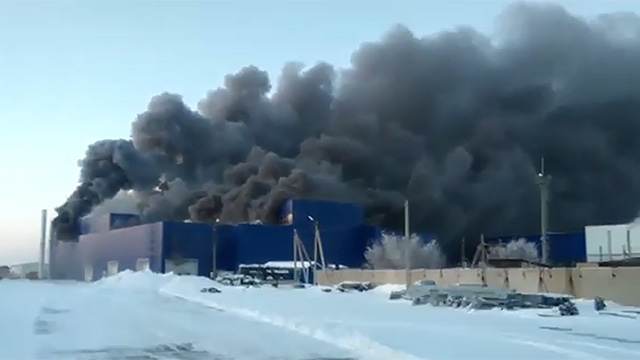 Уголовное дело возбуждено после пожара на заводе под Оренбургом