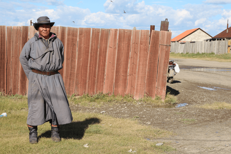 Храмы, пустыня и лапки ежиков: путешествие по Монголии, которое вам захочется повторить