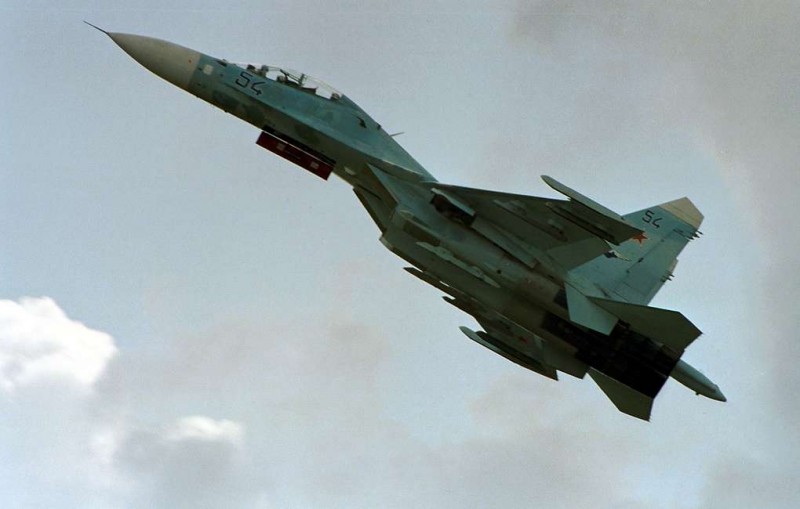 Су-27 проконтролировал полет шведского самолета-разведчика у границ России