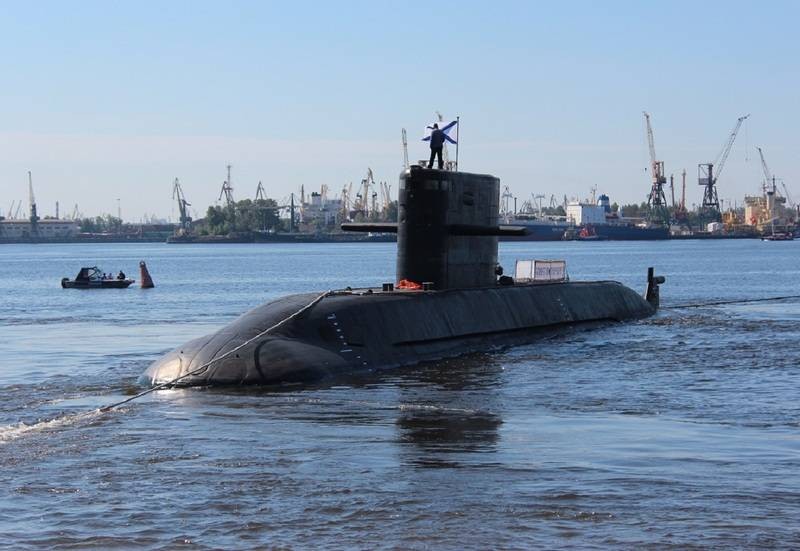 Россия предложила на тендер индийских ВМС ДЭПЛ "Лада" с ВНЭУ