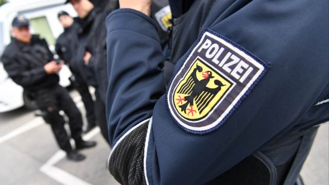 В Германии из полиции исчезли диски с доказательствами преступлений двух педофилов