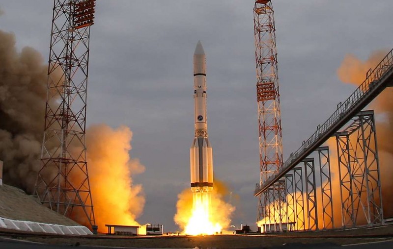 Центр Хруничева намерен продать OneWeb 10 ракет "Протон-М"