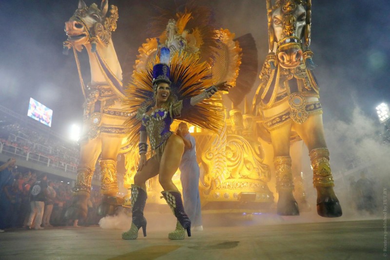 Фотофакт. Как прошел карнавал в Рио-де-Жанейро