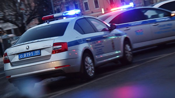 Полиция проводит обыски в Доме офицеров в Петербурге