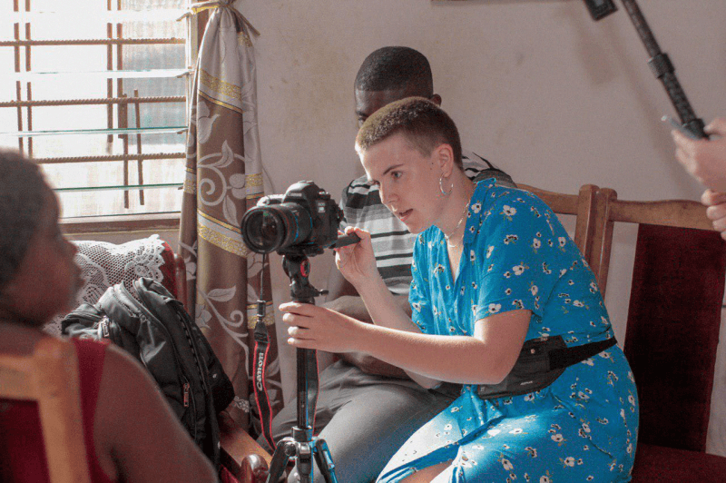 Познакомьтесь с девушкой, которая отправилась в Гану снимать документалку про смерть