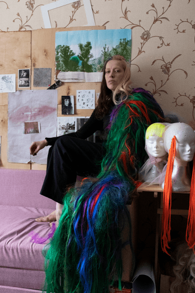 История киевского парикмахера Юлии Стець, которая делает прически зарубежным артистам