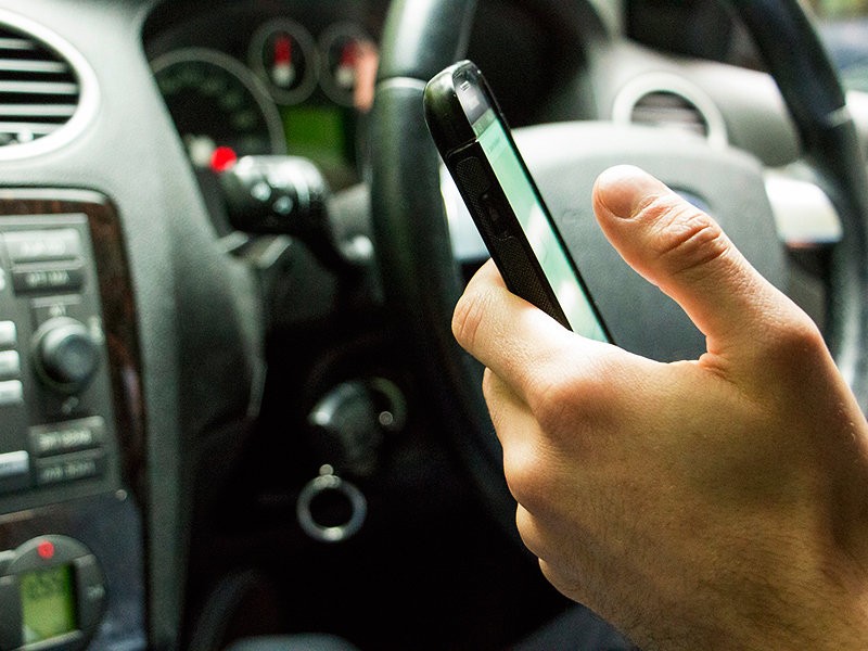  На дорогах Великобритании появятся детекторы для предупреждения водителей, говорящих по телефону