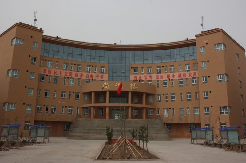 За стенами центров перевоспитания: что происходит в китайском Синьцзяне