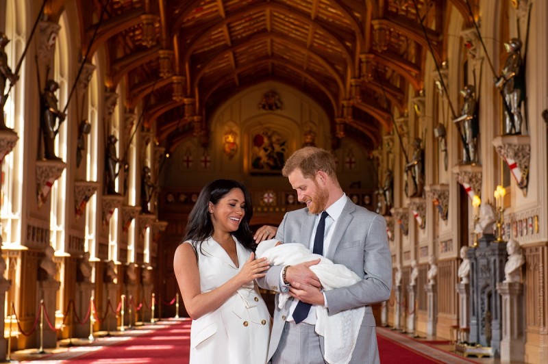 Принц Гарри и Меган показали новорожденного сына и выбрали ему имя