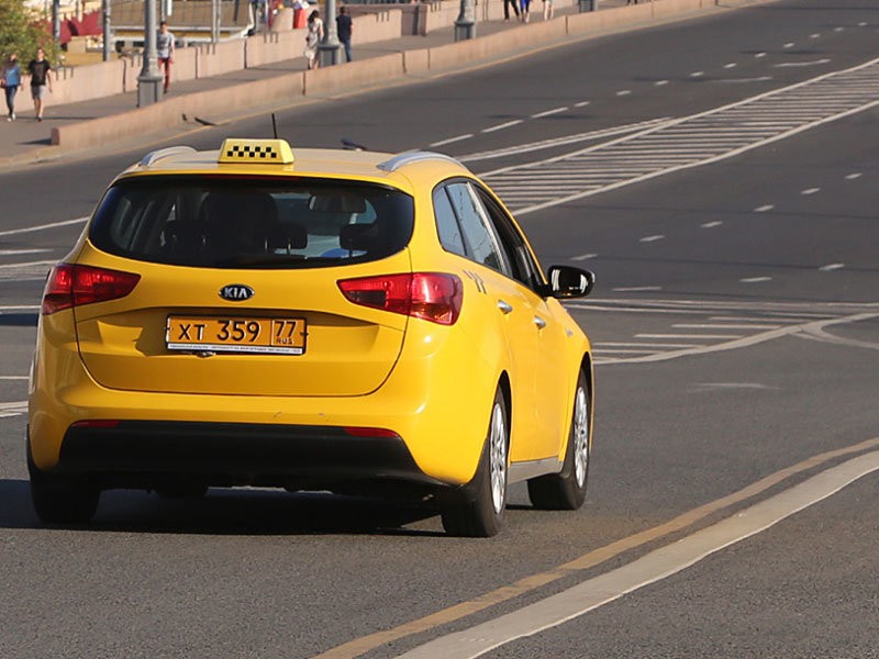  В Госдуме предложили контролировать время работы таксистов при помощи ГЛОНАСС