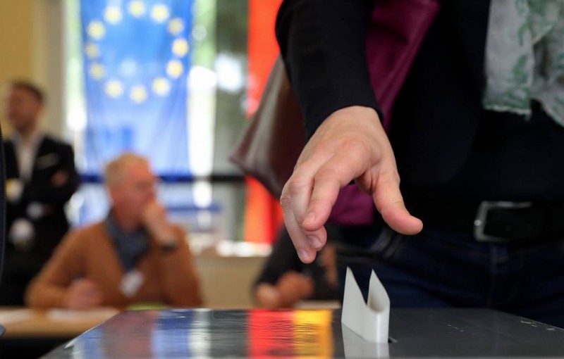 Выборы в Европарламент завершаются голосованием в 21 стране ЕС