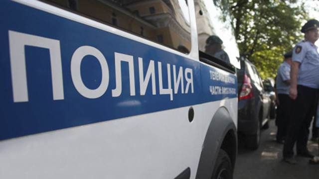 Пьяная компания устроила стрельбу во дворе дома в Москве