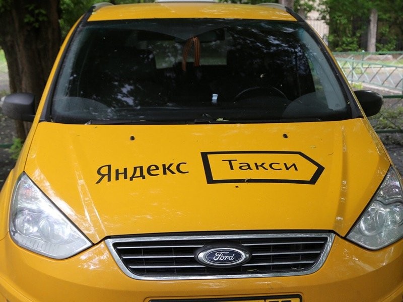  Пассажиры "Яндекс.Такси" смогут включать любимую музыку во время поездок
