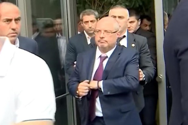 Кресло Гаврилова и беспорядки в Грузии привели к Саакашвили