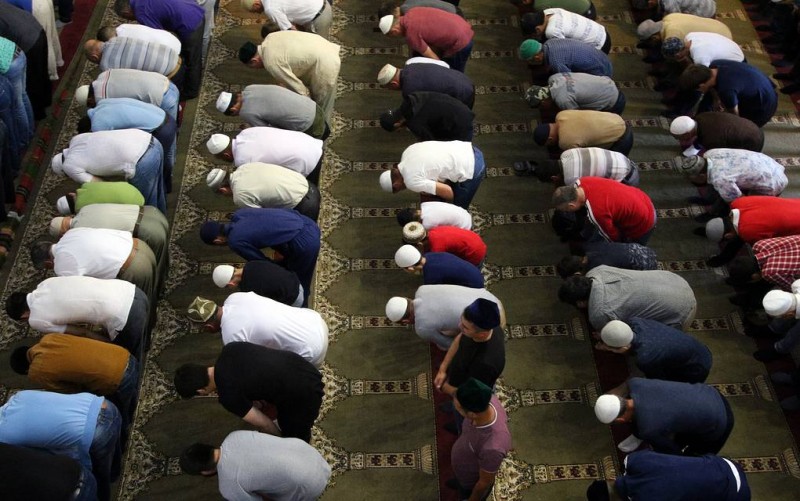 Мусульмане начинают отмечать праздник Ураза-байрам