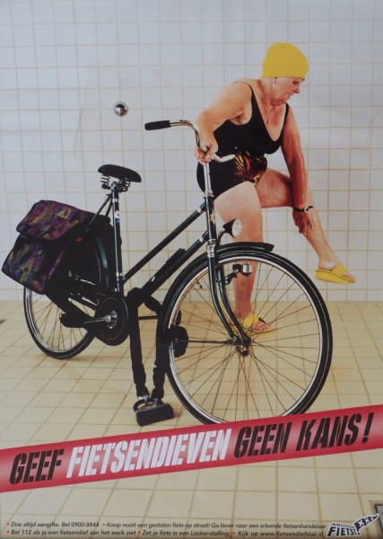 С 1970-го по 2011-й: плакаты Амстердама, устроившие велосипедную революцию