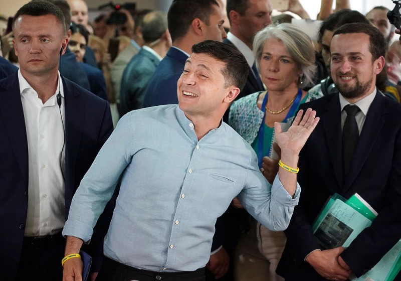 Украина оказалась не готова к выборам в Раду: Зеленский перемудрил