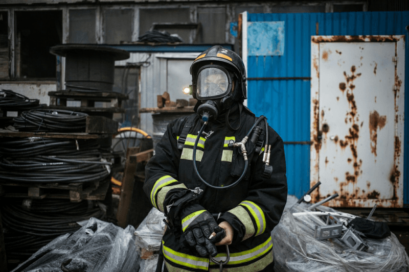 «Список запрещенных профессий морально устарел»: история уволенной пожарной Анны Шпеновой