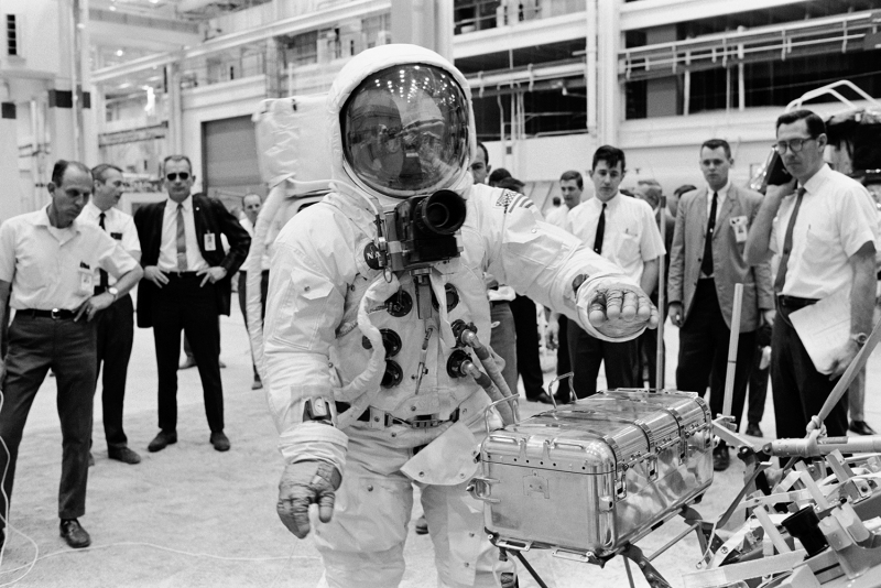 Посмотрите на жизнь астронавтов, которые первыми высадились на Луну