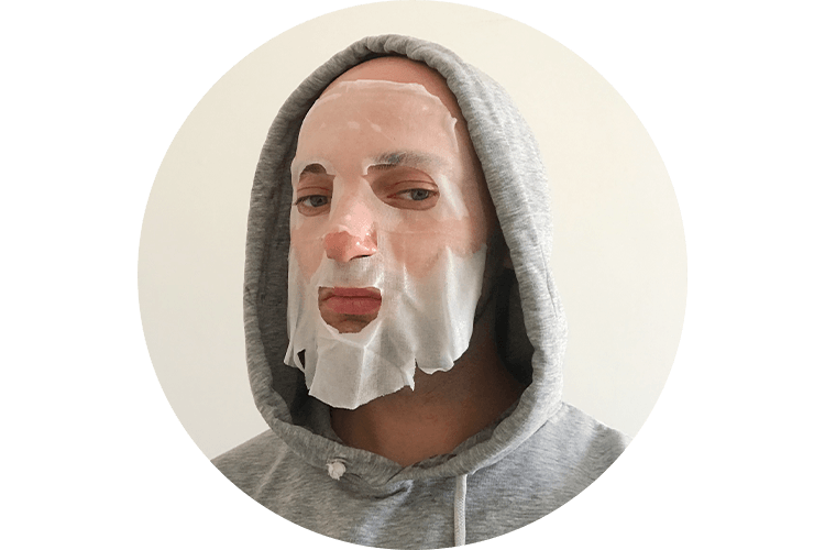 Маски-шоу: не бьюти-блогер тестирует очень много масок для лица