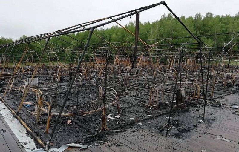 Три пострадавших при пожаре в лагере в Хабаровском крае ребенка находятся в коме