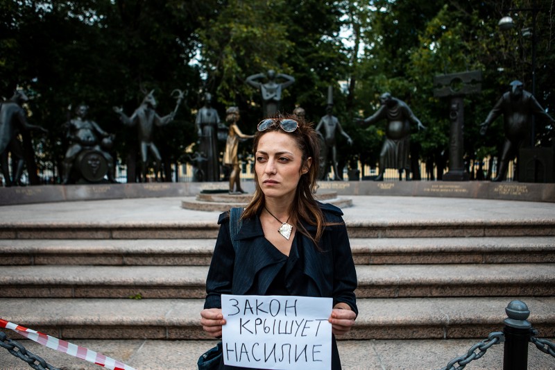 «Мы все выросли в культуре насилия»: монологи пикетирующих в поддержку сестер Хачатурян