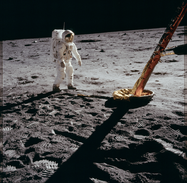 Посмотрите на жизнь астронавтов, которые первыми высадились на Луну
