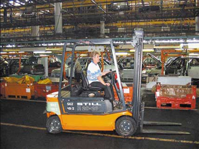  "АвтоВАЗ" объявил об остановке производства из-за срыва поставок комплектующих