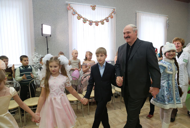 Как менялся Коля Лукашенко с момента появления в СМИ