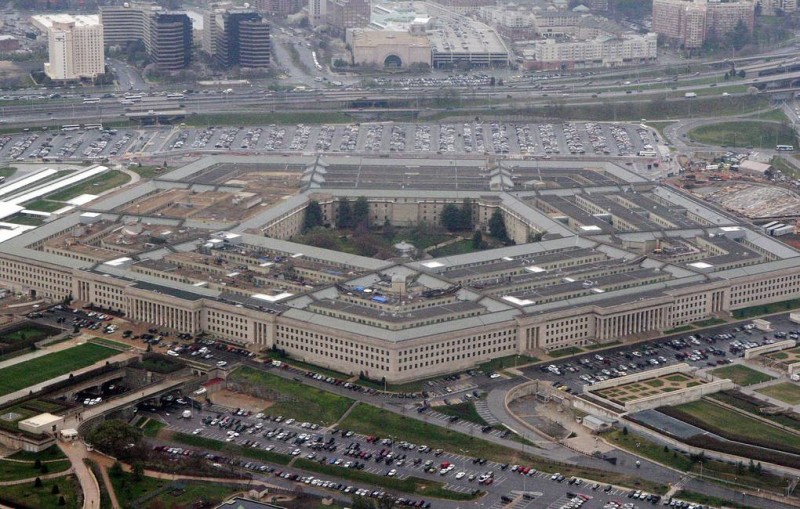 Politico: Пентагон выступил за продолжение предоставления военной помощи Украине