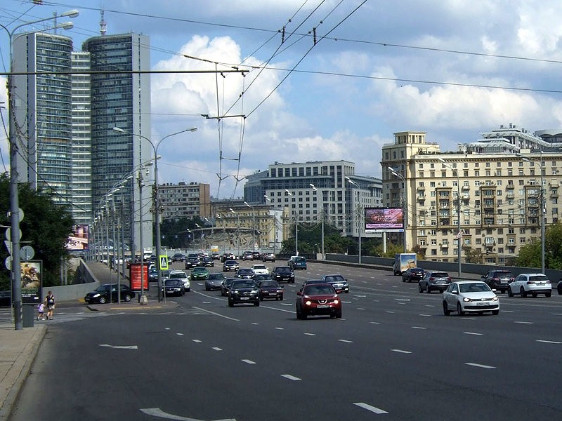  На Кутузовском проспекте в Москве могут появиться долгожданные отбойники