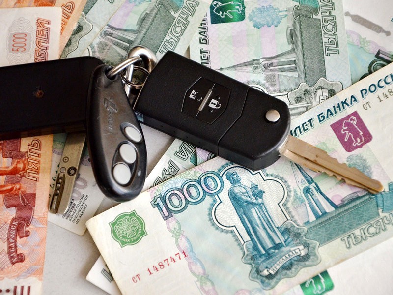  За полгода в России продали почти 290 тыс. праворульных автомобилей
