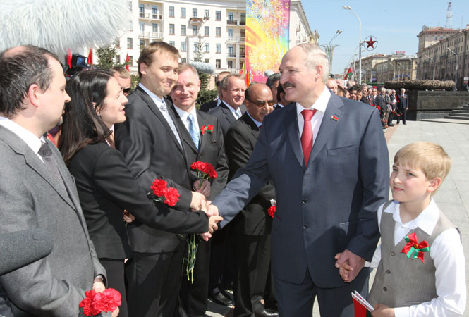 Как менялся Коля Лукашенко с момента появления в СМИ