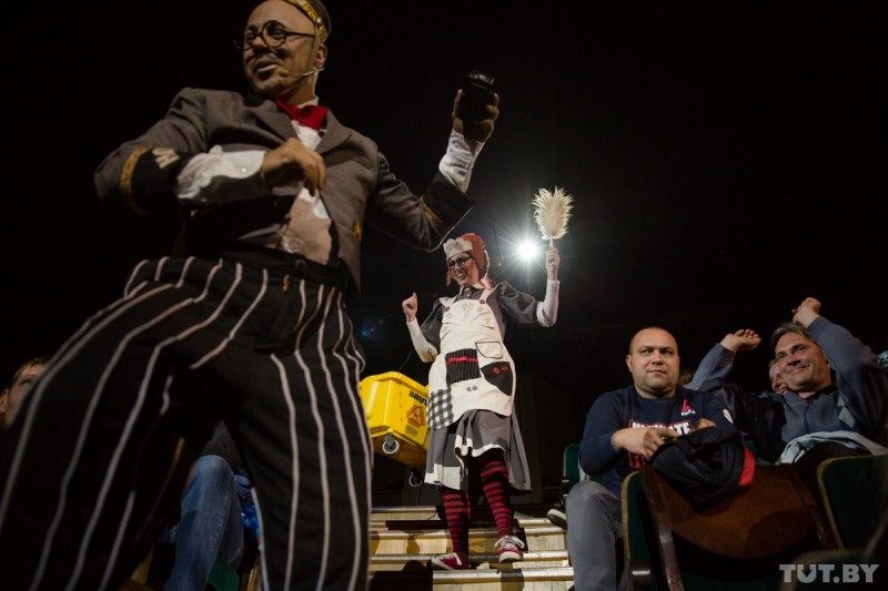 Медведь-артист, атака клоунов и гимнасты под куполом. Как в Минске проходит цирковой фестиваль