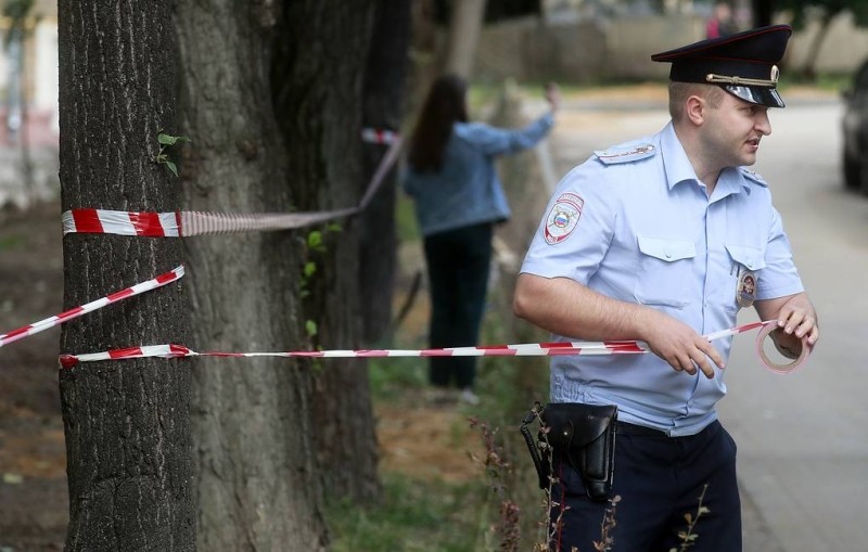 Полицейский открыл огонь по коллегам возле метро "Рязанский проспект"