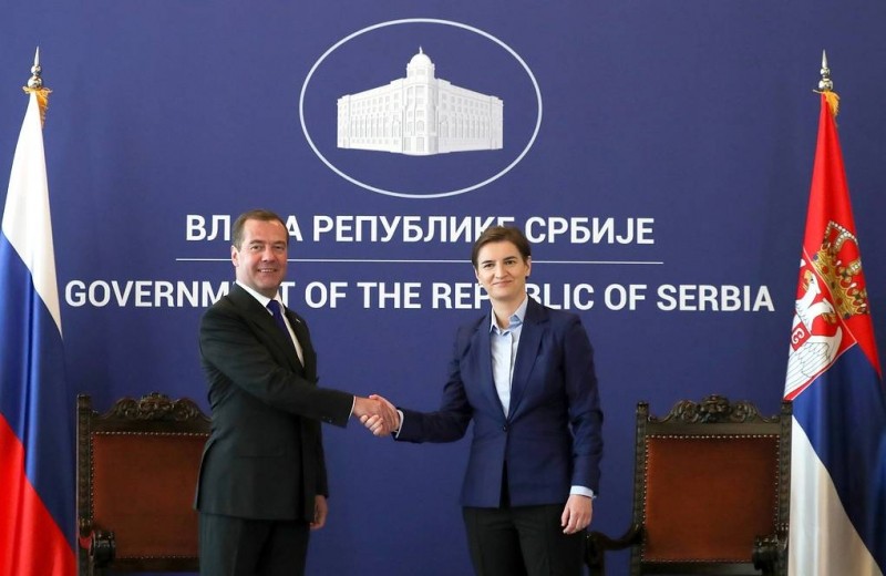 Бороться с искажением истории. Медведев в Сербии призвал сохранять правду о Второй мировой
