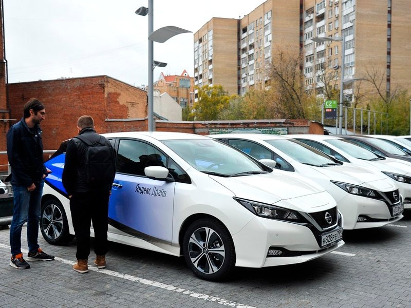  В автопарке сервиса каршеринга "Яндекс.Драйв" в Москве появились 30 электромобилей