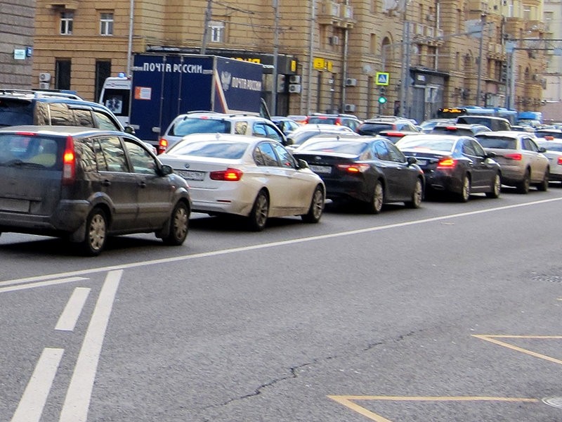  Аналитики составили топ-10 самых распространенных в Москве машин