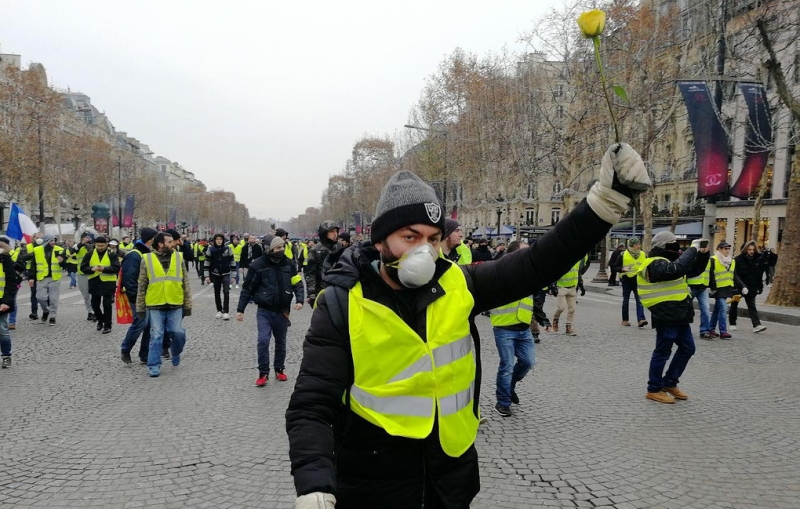 Протесты в Париже пошли на спад и приобретают политический окрас