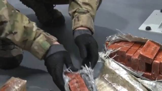 Опубликовано видео задержания в Крыму экстремиста с 12 кг тротила